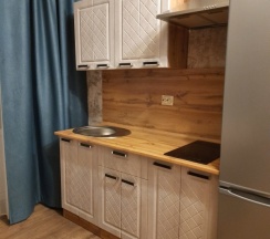 Двухкомнатные апартаменты с собственной кухней и балконом в Вилла Лиза