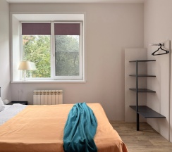 Семейный коттедж с красивым видом из окна в На прудах