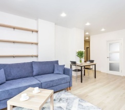 Номер Superior в Квартира на сутки Маяк Минск Метро 5 мин Wi-Fi Кондиционер Кухня объединена с жилой зоной Отдельная спальня Отчётные документы