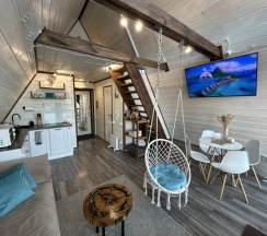 Дом A-frame в Над Рекой