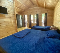 Коттедж с красивым видом из окна в Александрия