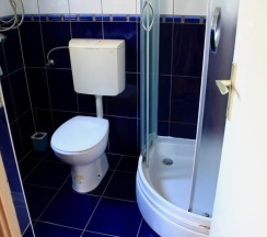 Кровать в общем номере в Hostel Wonderful World