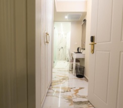 Двухместный номер Deluxe двуспальная кровать в Modern Luxury Hotel