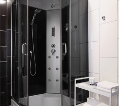 Номера первой категории "Стандарт" ( две односпальные кровати/ одна двуспальная кровать) в Никола