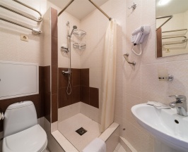 4х местный 2х комнатный номер в Room hotel