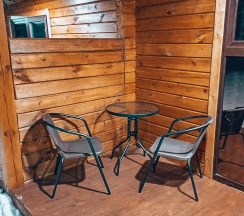 Двухместный номер с двуспальной кроватью с видом на горы в Hub House