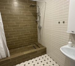 4-местные 1-комнатные апартаменты студия в Баринн