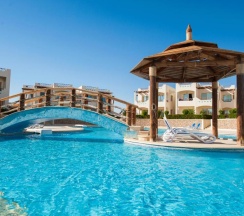Двухместный номер Standard c 1 комнатой с видом на море двуспальная кровать в Sharks Bay Oasis