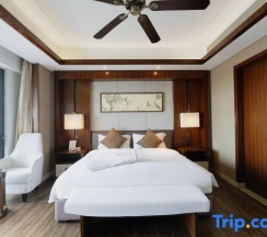 Люкс Superior с 2 комнатами с видом на море в Jinghai Hotel & Resort