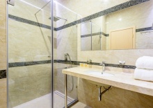 РОМАНТИК в Grand Spa Hotel Avax