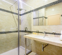 РОМАНТИК в Grand Spa Hotel Avax