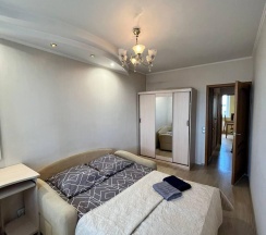2-комнатные апартаменты стандарт с диваном в BestFlat24 (БэстФлэт24) на бульваре Волжский 113А корпус 8
