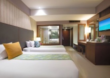 Двухместный номер Superior с видом на бассейн двуспальная кровать в Courtyard by Marriott Phuket, Patong Beach