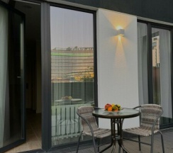 Улучшенная четырёхместная комната в Deus