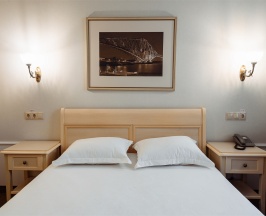Стандартный с двухспальной кроватью в Astor Hotel 4*