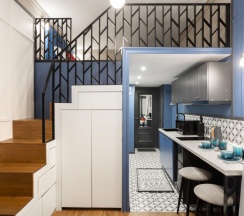 Двухуровневые семейные апартаменты (с 2мя двуспальными кроватями) в Art home 1/56