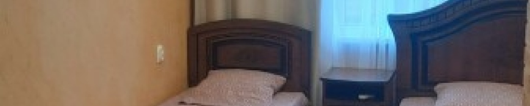 Трёхместный улучшенный эконом с кондиционером в Катюша