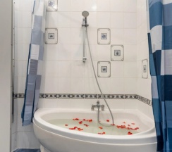 Четырёхместные апартаменты с 3 комнатами в GM Apartments