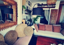 Коттедж c 1 комнатой в Somewhere Stunning Sea View Beach Front house