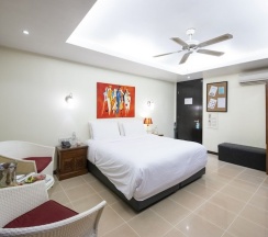 Трёхместный номер Standard в Lokal Phuket