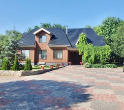 Коттедж Garden в West