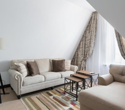 Номер люкс премиум в Аверон