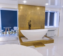 Апартаменты с балконом и с красивым видом из окна в BedAndRest
