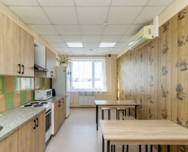 Место в восьмиместном мужском номере в 4Комнаты