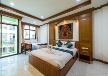 Трёхместный семейный номер Standard в Magnific Guesthouse Patong