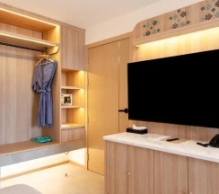 Двухместный люкс с видом на океан двуспальная кровать в Jomtien Thani Hotel