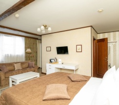 Люкс с красивым видом из окна в Губернский