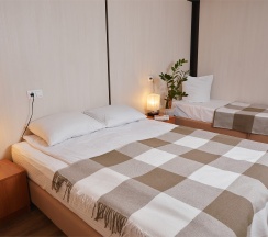 Комфорт Четырехместный с дополнительным местом в Zb Hotels Айсберг Саратов