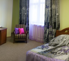 Стандарт с одной двуспальной кроватью в Алиса