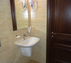 Двухместный номер Comfort с балконом 2 отдельные кровати в Слон