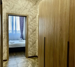 3х-комн.Апартаменты с балконом и кухней в Корона