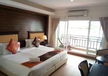 Номер Superior с балконом в Seaside Jomtien Beach