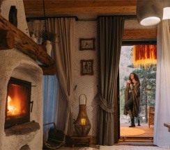 Авторское шале - Солома в МираМирам