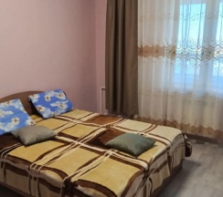 Двухместные апартаменты с балконом (двуспальная кровать) в День&Ночь