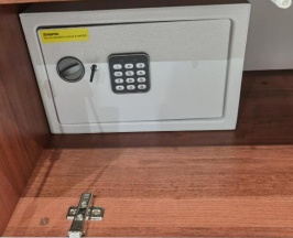 Номер стандарт бизнес с 2 односпальными кроватями (с завтраком) в Diamant hotel