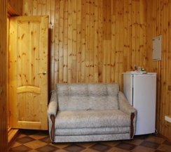 Трёхместный номер Standard с видом на горы в Гагра