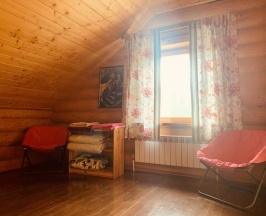 Трёхместный номер Standard с балконом и с красивым видом из окна в Сокольский бор