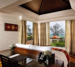 Пентхаус с джакузи с 3 комнатами с видом на море в Отель Mövenpick Phuket Bangtao