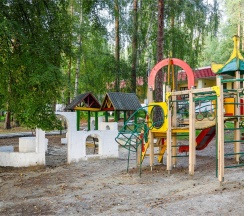 Номер люкс с 1 двуспальной кроватью в Уральские зори