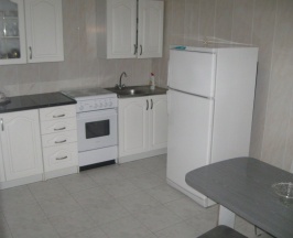 Апартаменты с балконом и с видом на горы в Динамо