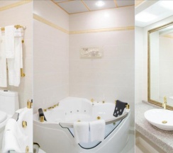 Люкс двухместный две команты в Рафаэль