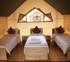 3-местное бунгало стандарт в Горный Ветер by Reston