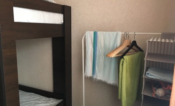 Кровать в общем номере в Да Винчи