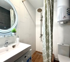 Апартаменты №10 "Люкс" на мансардном этаже в Саквояж