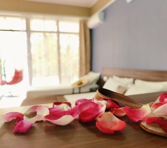 Трёхместный комфорт с общей террасой  в Уральские самоцветы