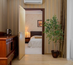 Двухместный Сьют Амбассадор двуспальная кровать в Гранд-Отель Восток